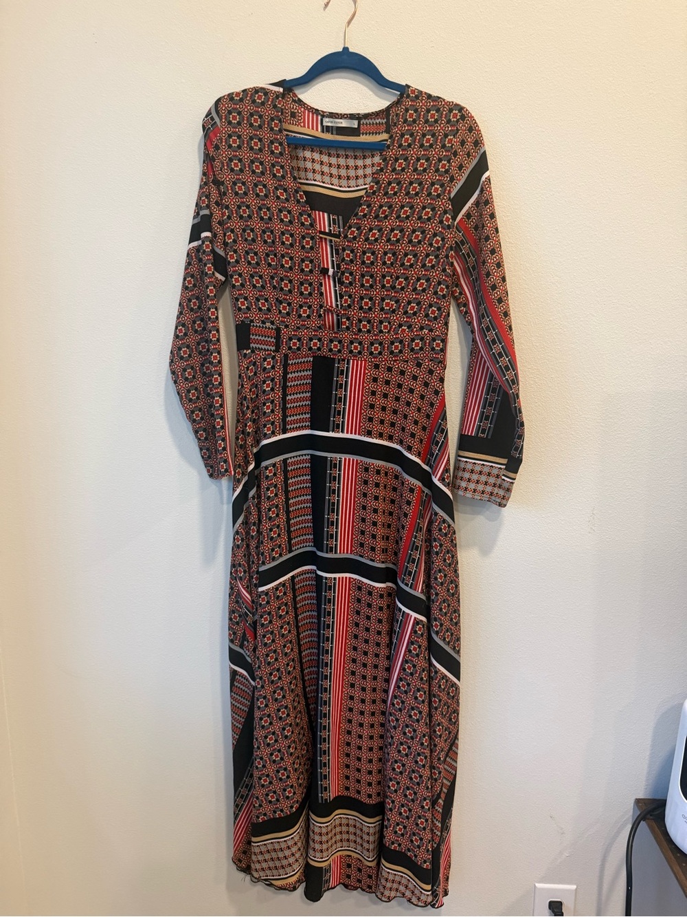 Patterned V-Neck Maxi Dress in Rust and Black